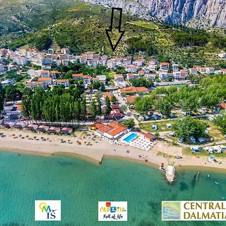 Rubic Omis- 230m From Sandy Apartman