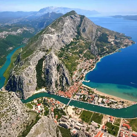 Rubic Omis- 230m From Sandy * Duće