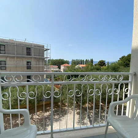 דירה Rubic Omis- 230m From Sandy