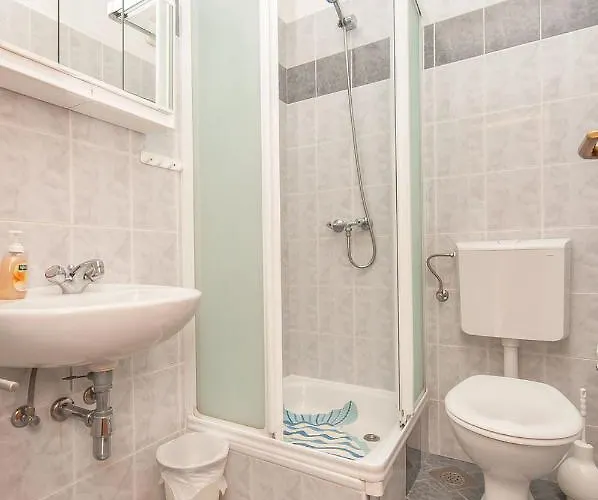 דירה Rubic Omis- 230m From Sandy Duće