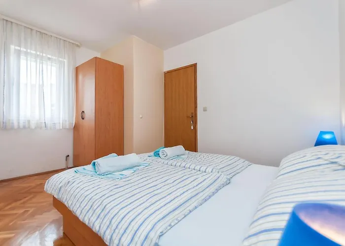 דירה Rubic Omis- 230m From Sandy Duće