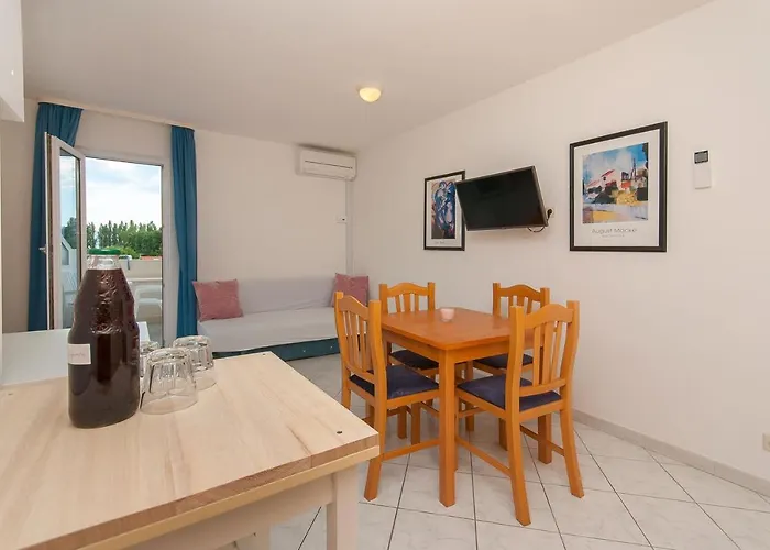 Rubic Omis- 230m From Sandy Duće