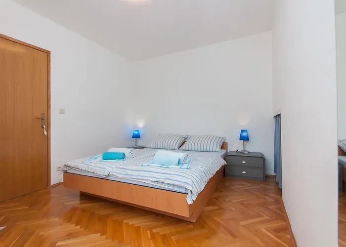 Rubic Omis- 230m From Sandy דירה Duće