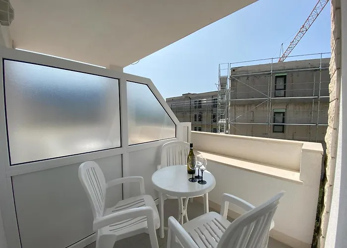 Rubic Omis- 230m From Sandy * Duće