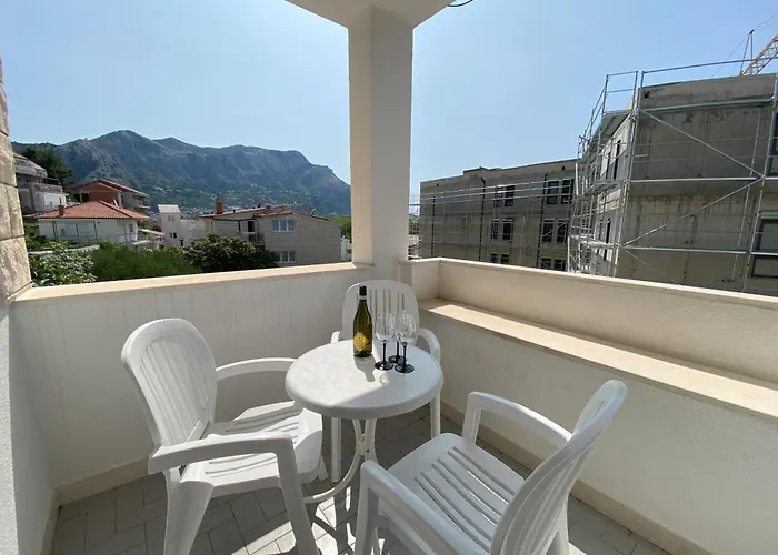 Rubic Omis- 230m From Sandy * Duće